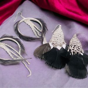 Avenue unique black feather earrings (2 pair)